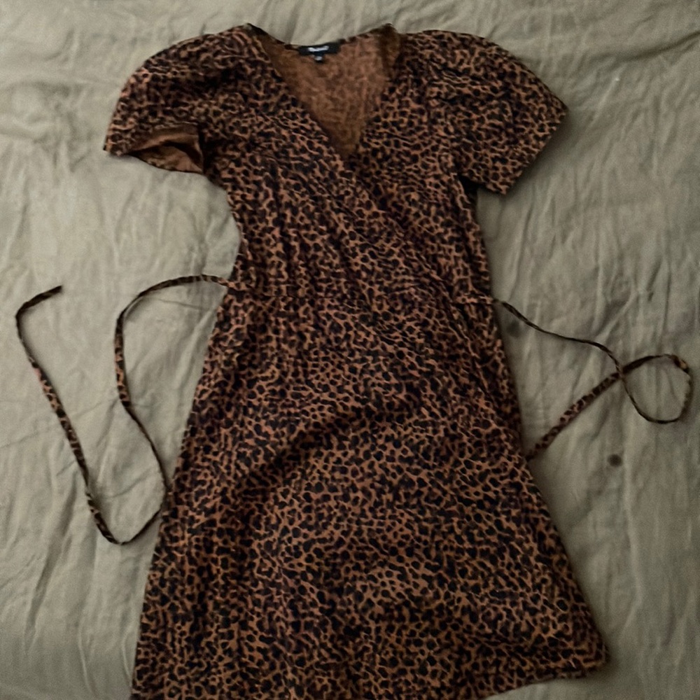 Madewell flutter sleeve leopard dress